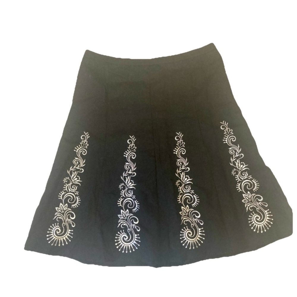Loft black and white embroidered lined linen skirt size 14